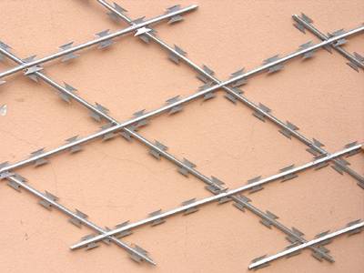 welded razor wire details image